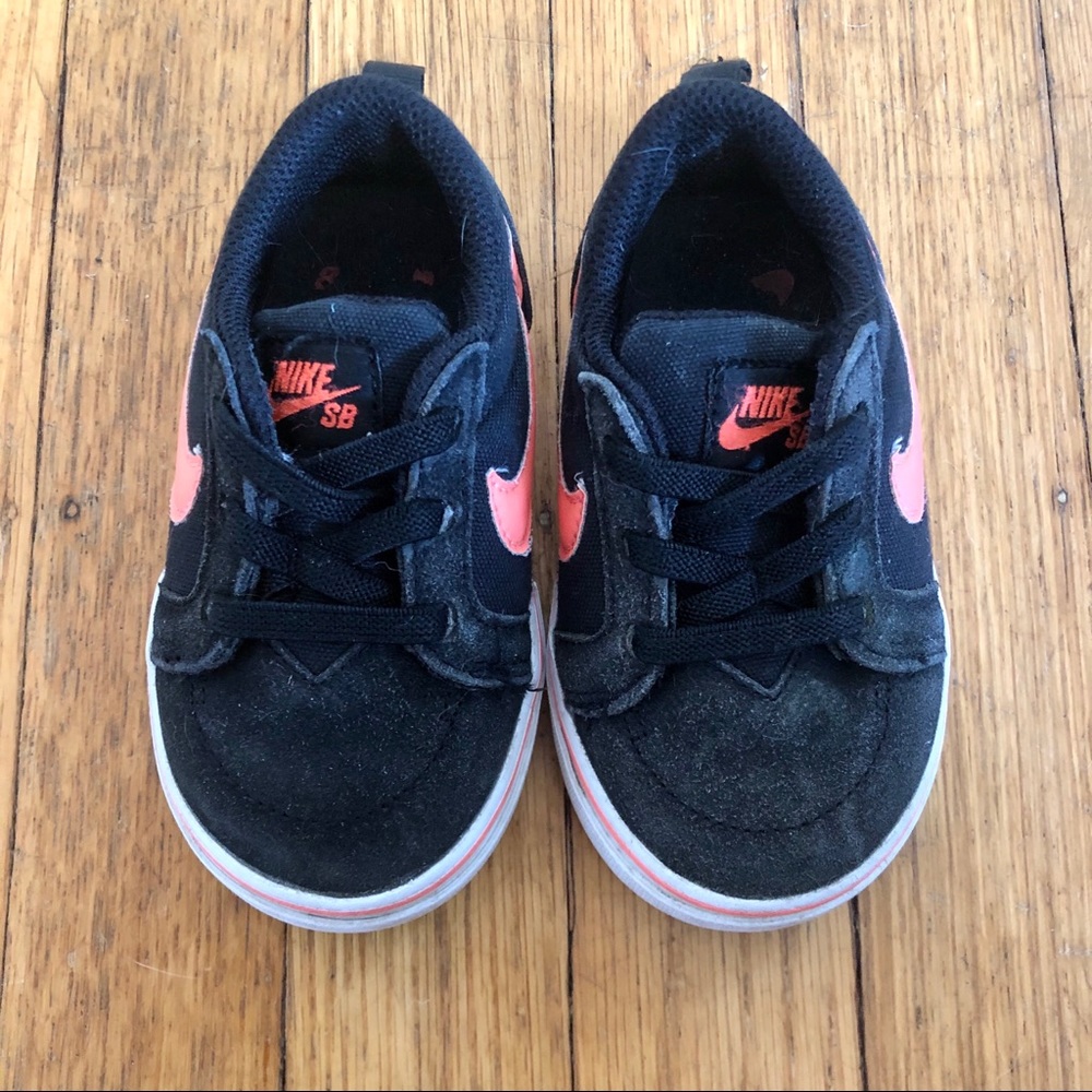 Nike toddler shoes